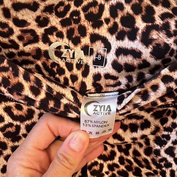 Zyia Leopard Scrunch Butt Leggings - Picture 5 of 5